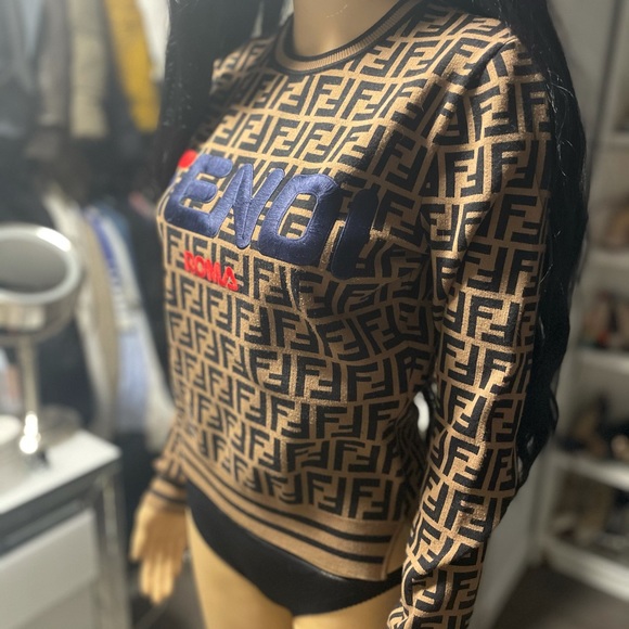 Fendi x Fila Collab sweatshirt size 4 - Picture 2 of 7